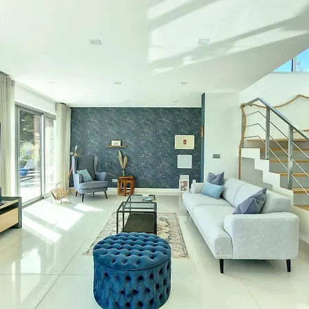 Madeira By Lovelystay Caniço