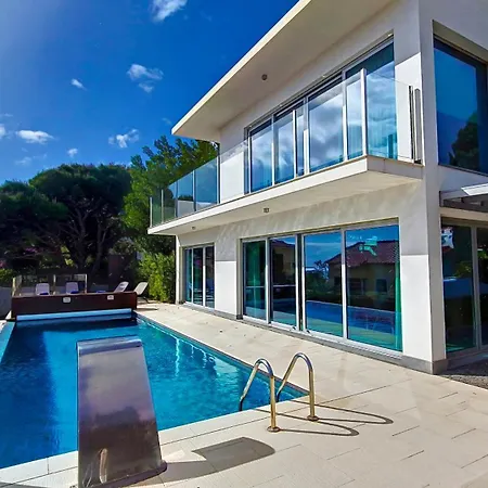 Madeira By Lovelystay Villa Caniço