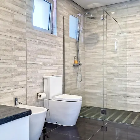 Madeira By Lovelystay Caniço